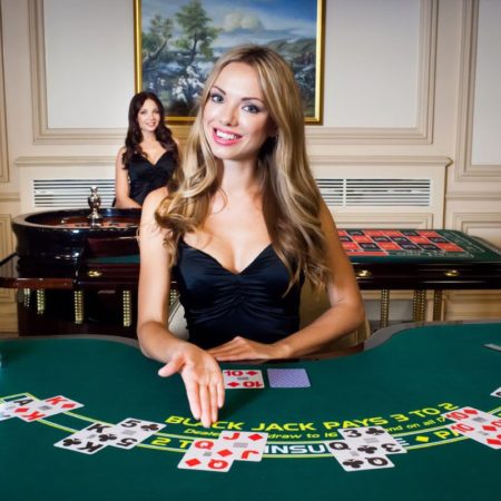 Jeux de croupier en direct dans les casinos 2021
